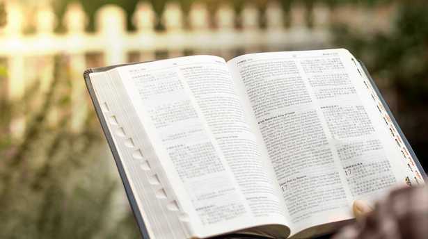 Le benedizioni e la rabbia di Dio nei confronti di re Salomone